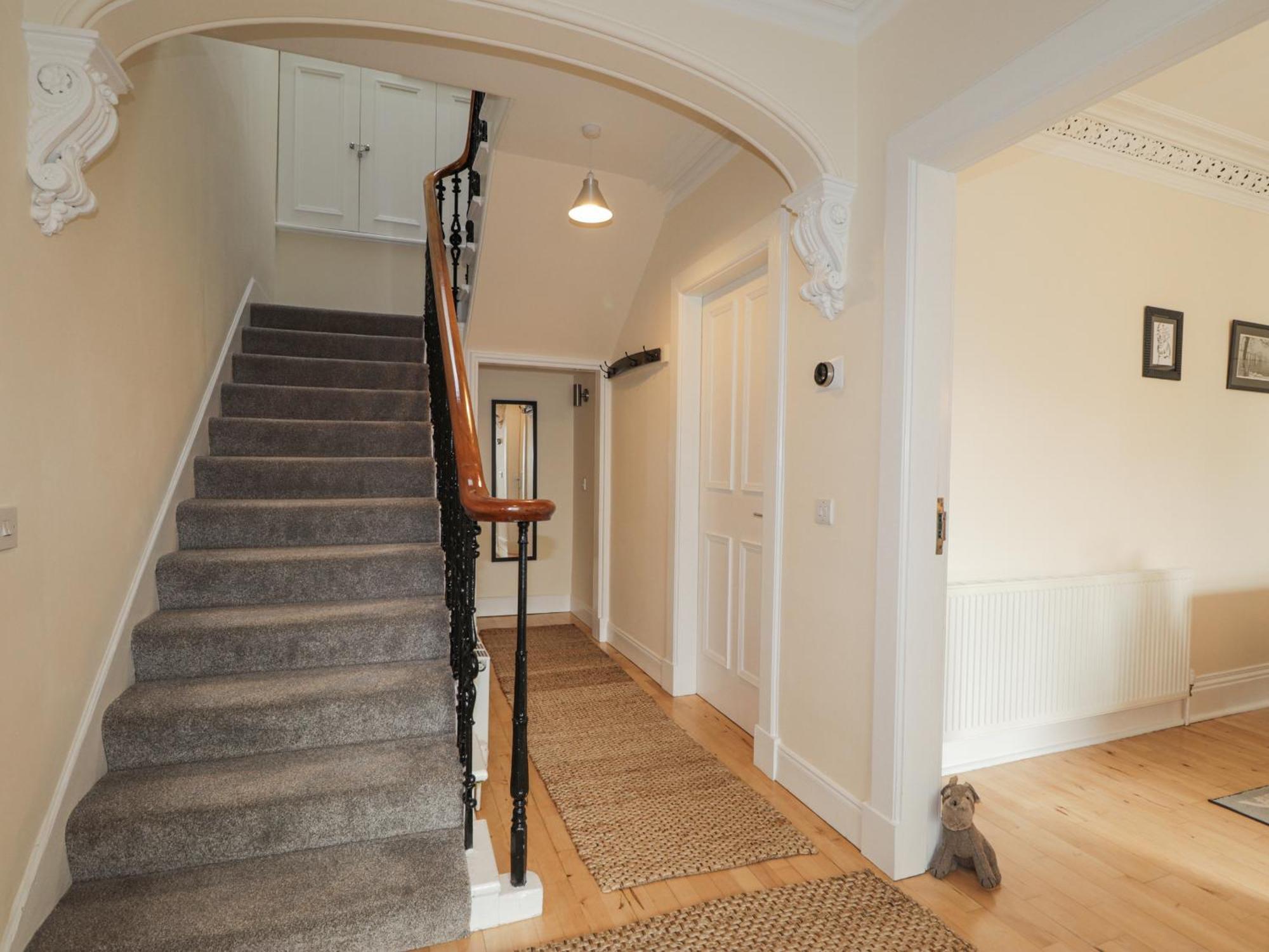 Вилла 16 Fairfield Road Инвернесс Экстерьер фото