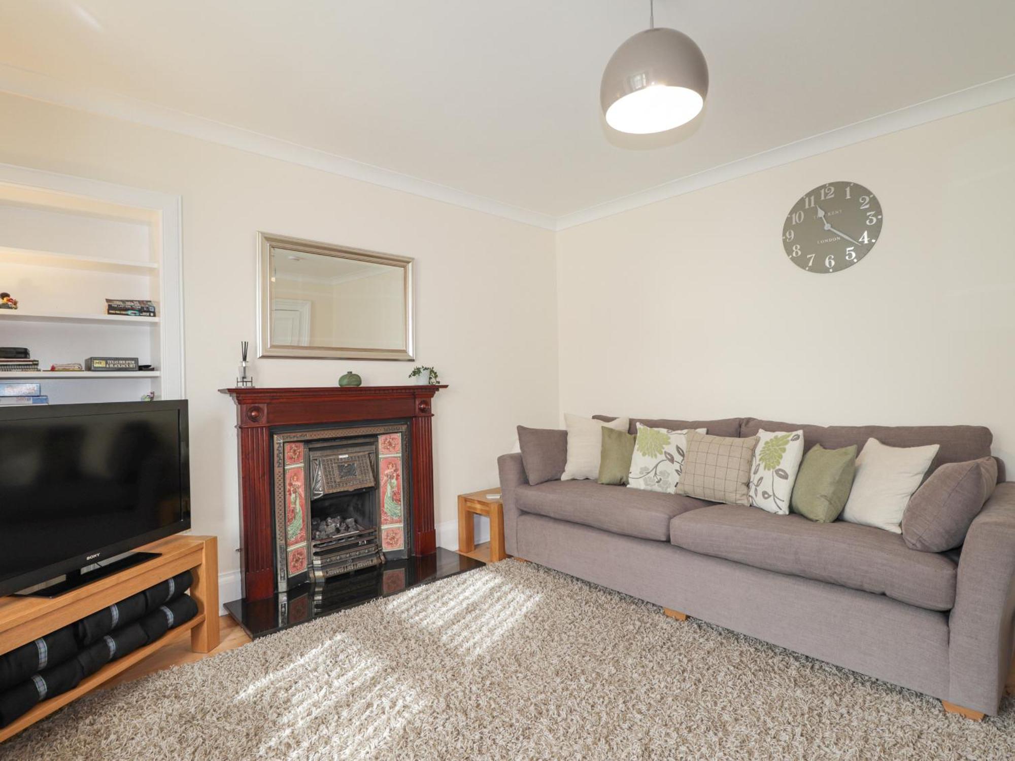 Вилла 16 Fairfield Road Инвернесс Экстерьер фото