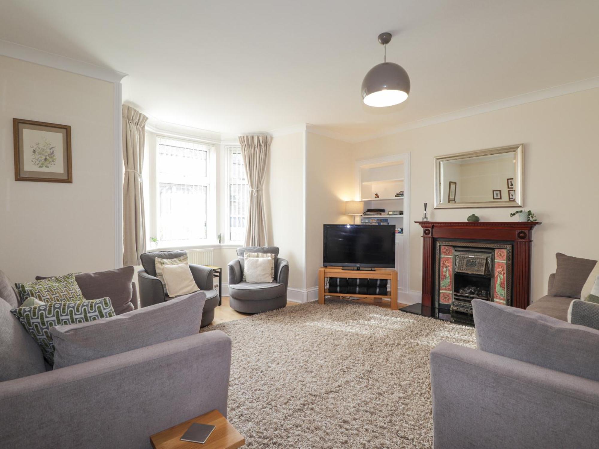 Вилла 16 Fairfield Road Инвернесс Экстерьер фото
