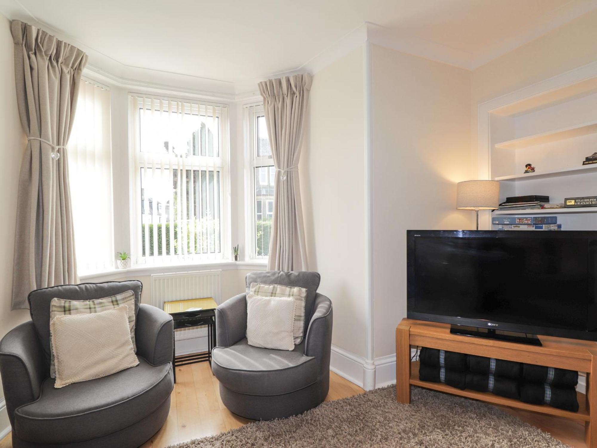 Вилла 16 Fairfield Road Инвернесс Экстерьер фото