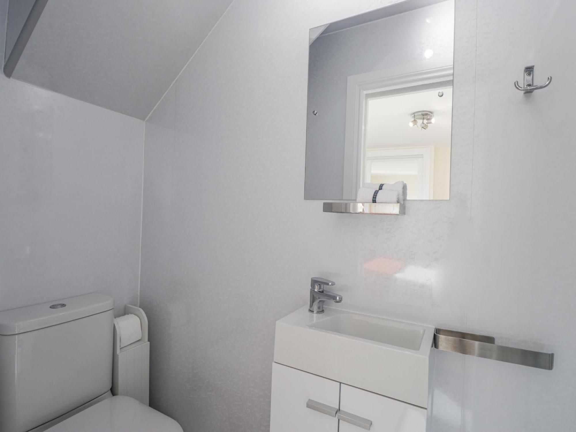 Вилла 16 Fairfield Road Инвернесс Экстерьер фото