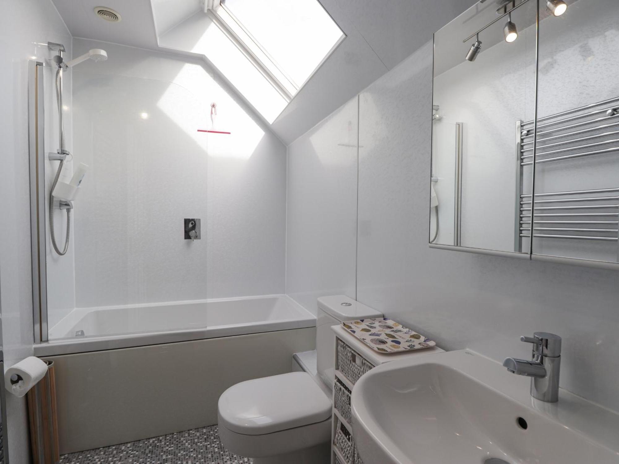 Вилла 16 Fairfield Road Инвернесс Экстерьер фото
